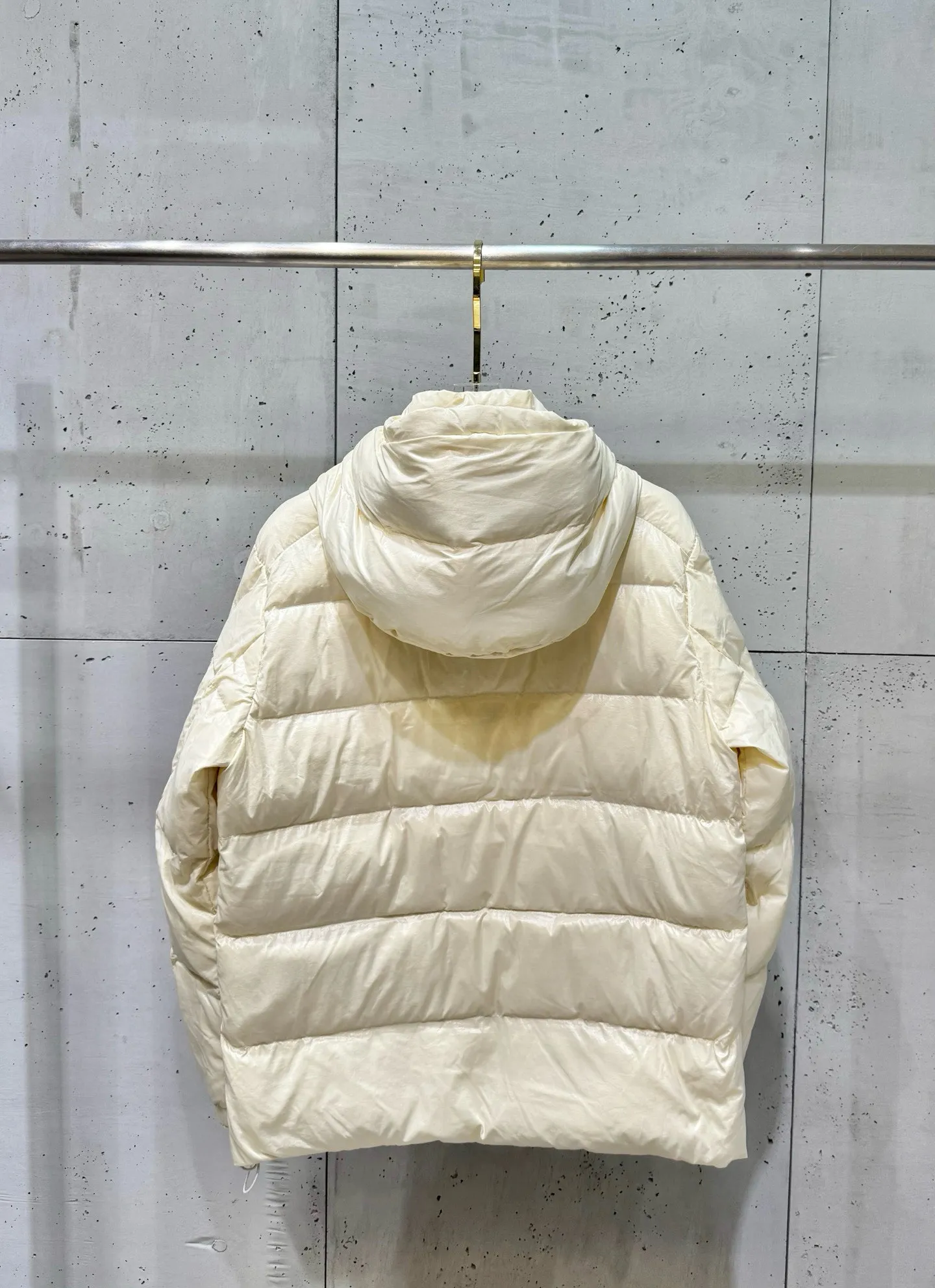 P390 2026 New Arrival 。 Premium ， 90 Classic Logo ， ， ，Lightweight ， ， ！ ， ！ ， ， ， 。 ， ， ， ， ， 。 ！ Same Style Series！Sizes：M-3XL